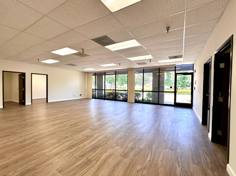 1150 W Central Ave, Brea, CA for lease - Building Photo - Image 3 of 18