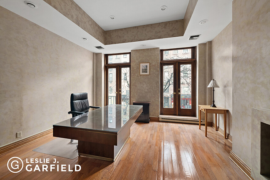 134 Lexington Ave, New York, NY for sale - Interior Photo - Image 2 of 6