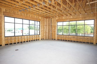 141 NW Renfro St, Burleson, TX for sale Interior Photo- Image 2 of 3