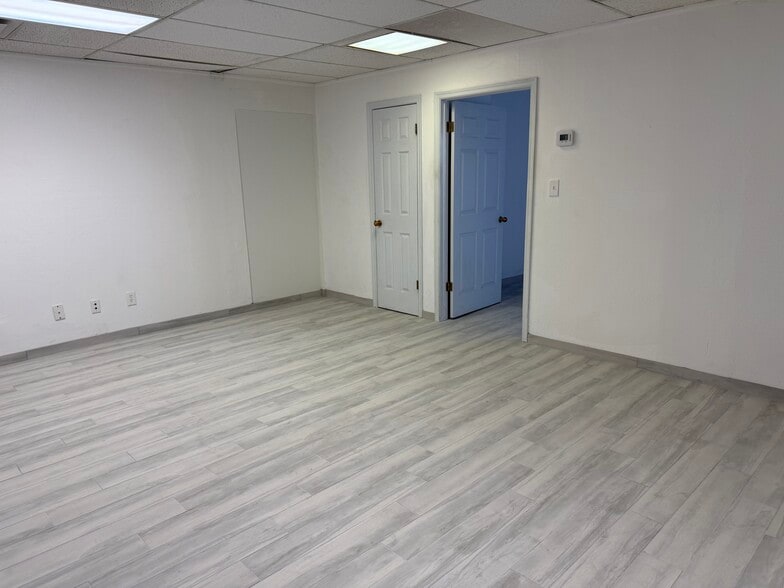 1855 E Southern Ave, Mesa, AZ for lease - Interior Photo - Image 2 of 11