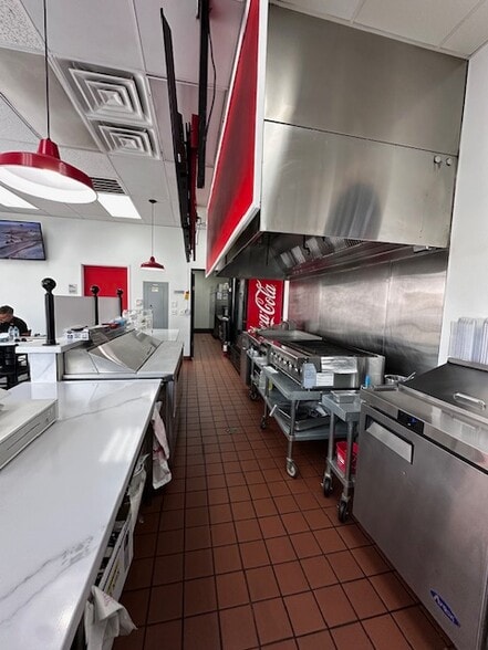 5105 S Fort Apache Rd, Las Vegas, NV for lease - Building Photo - Image 3 of 12