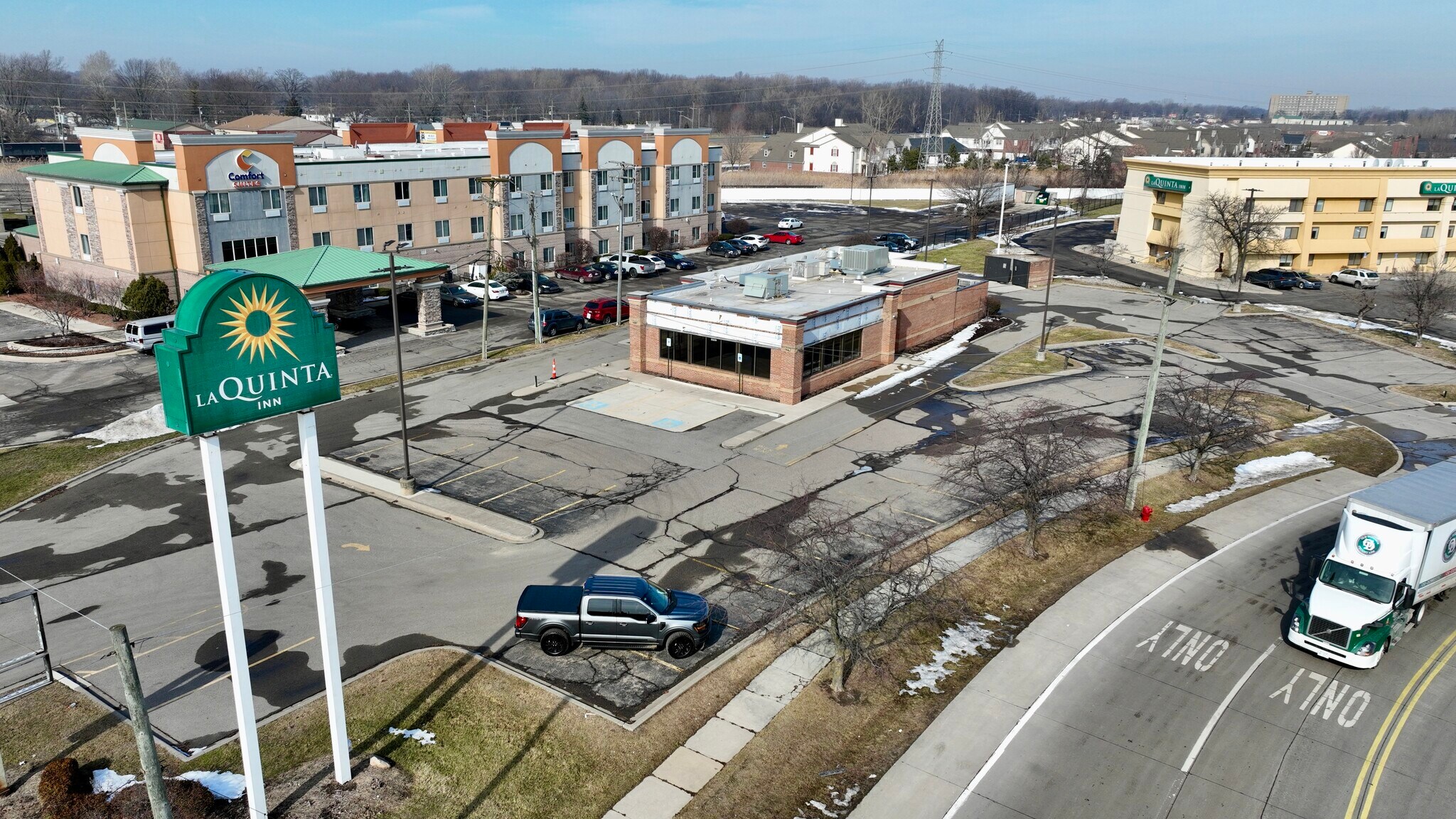18902 Northline Rd, Southgate, MI for sale Primary Photo- Image 1 of 12