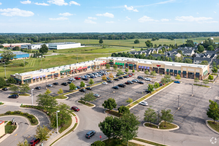 930-984 E Michigan Ave, Saline, MI for sale - Aerial - Image 1 of 1