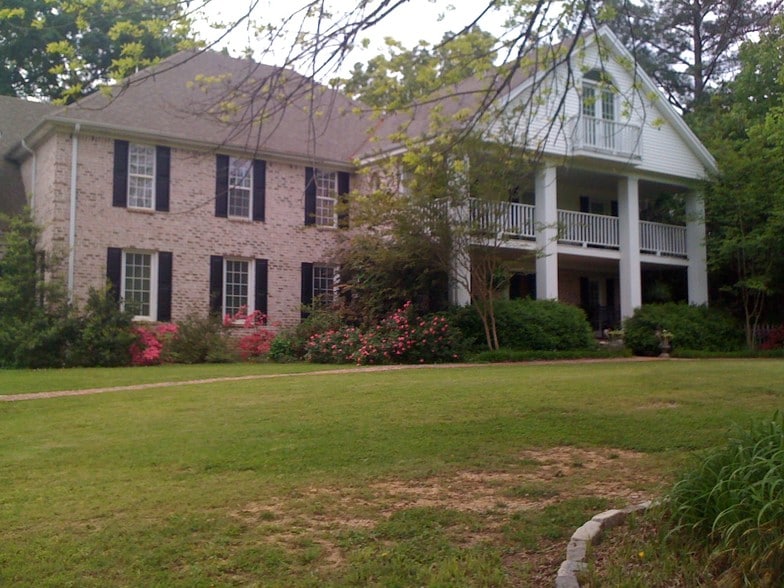 9503 Bethel Rd, Olive Branch, MS 38654