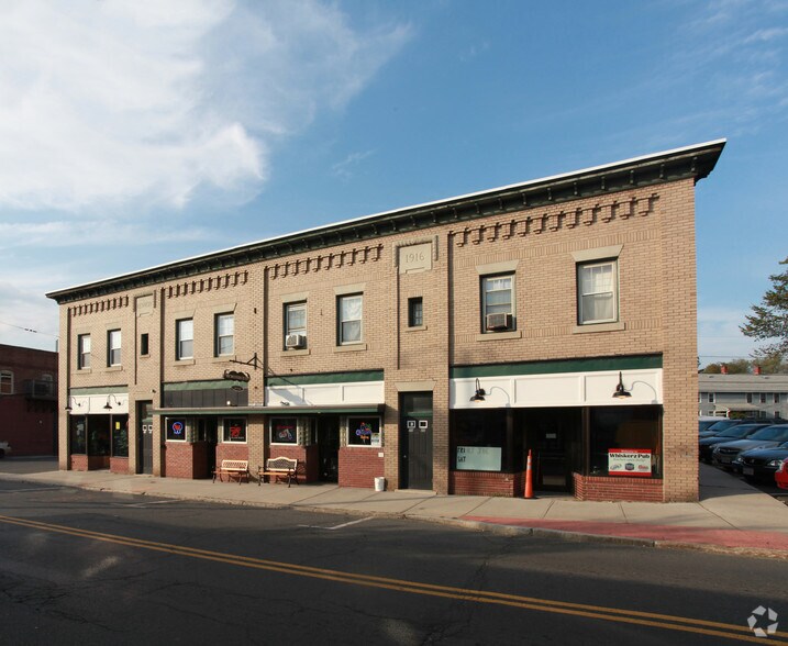 7175 Cottage St, Easthampton, MA 01027