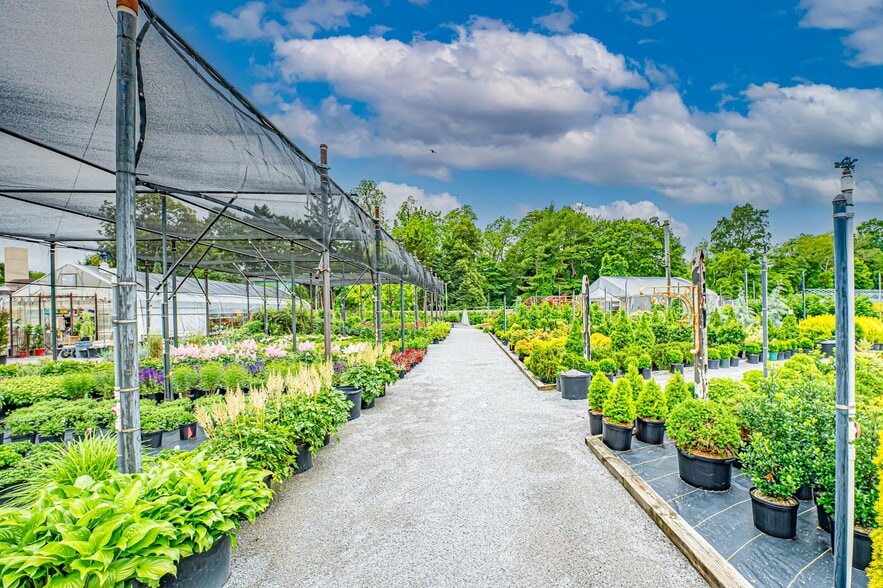 185 N Country Rd, Mount Sinai, NY for sale - Building Photo - Image 3 of 122