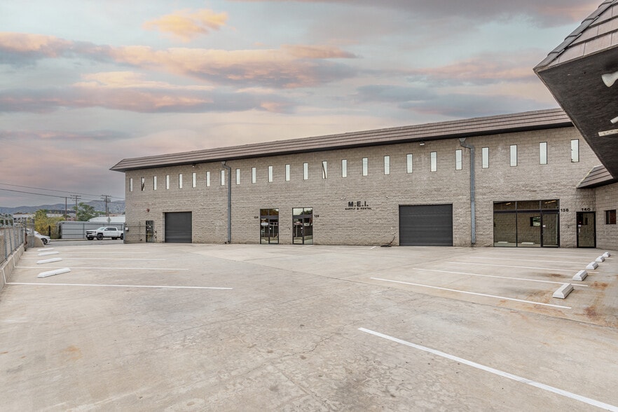 132-142 W Verdugo Ave, Burbank, CA for lease - Building Photo - Image 2 of 33