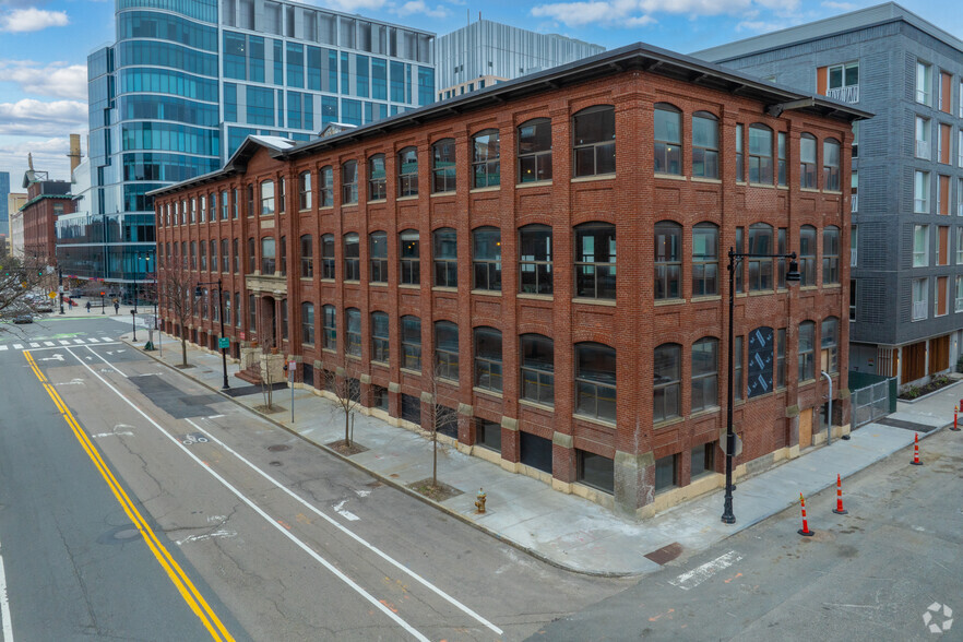 161 First St, Cambridge, MA for lease - Building Photo - Image 2 of 4