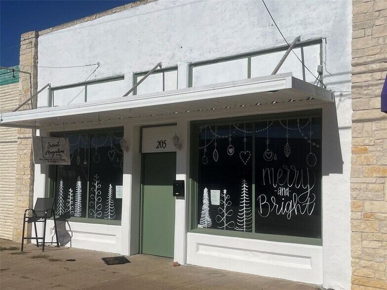 205 E College Ave, Alvarado, TX for sale - Primary Photo - Image 1 of 1