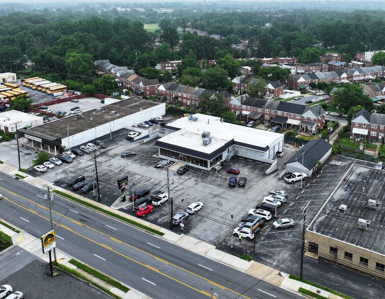 Automotive Portfolio portfolio of 2 properties for sale on LoopNet.com - Building Photo - Image 2 of 9