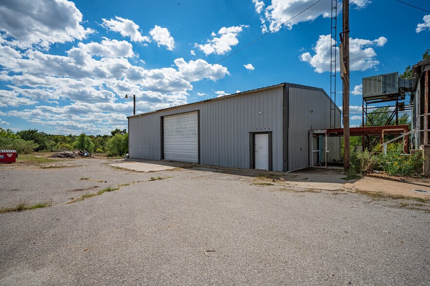 Highway 281, Gracemont, OK 73042