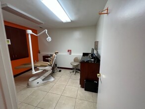 1125 E 17th St, Santa Ana, CA for lease Interior Photo- Image 1 of 18