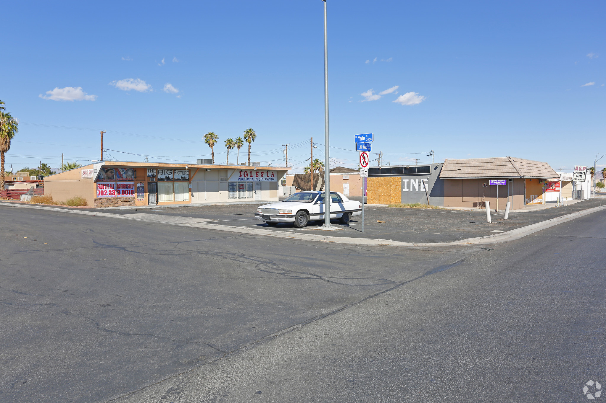 300-310 E Lake Mead Blvd S, North Las Vegas, NV for sale Primary Photo- Image 1 of 1