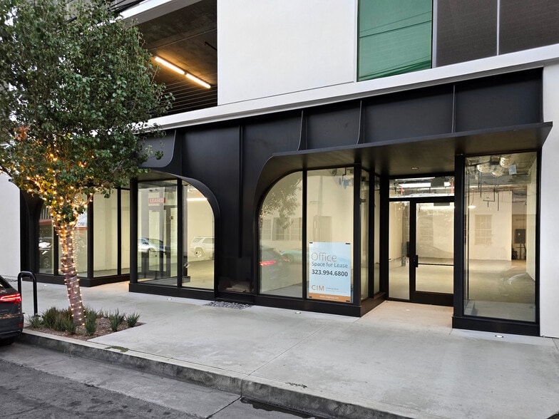 7007 Romaine St, Los Angeles, CA for lease - Building Photo - Image 2 of 11