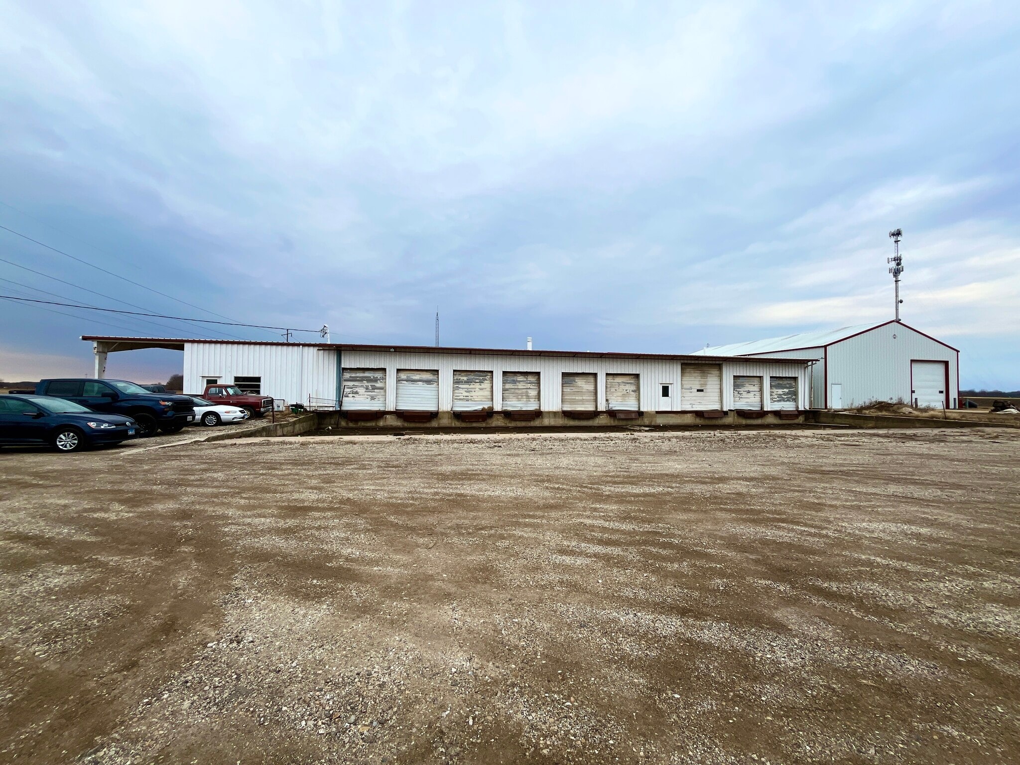 125 Barlow Rd, Farmington, IL for lease Building Photo- Image 1 of 22
