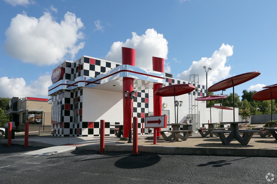 3000 Cleveland Ave NW, Canton, OH for lease - Building Photo - Image 2 of 3