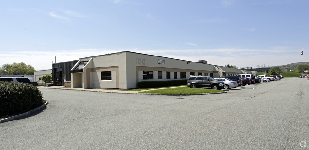 100 Ford Rd, Denville, NJ for lease - Building Photo - Image 1 of 3