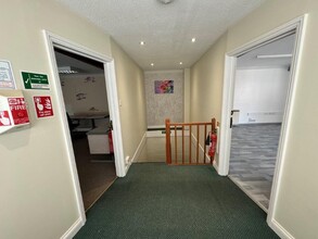 15-17 Park Rd, Wellingborough for lease Interior Photo- Image 2 of 4