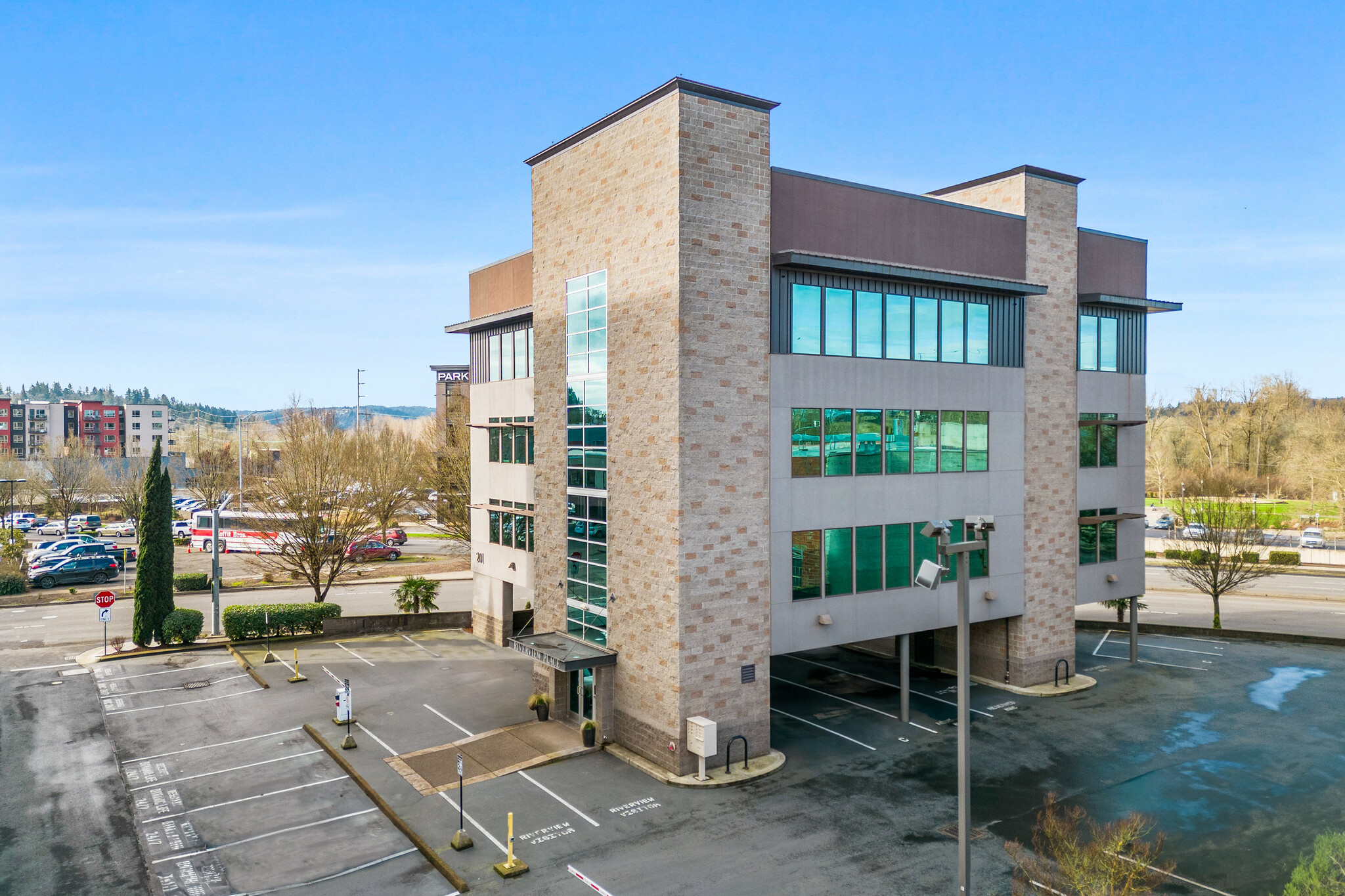 201 Ferry St SE, Salem, OR for lease Building Photo- Image 1 of 18