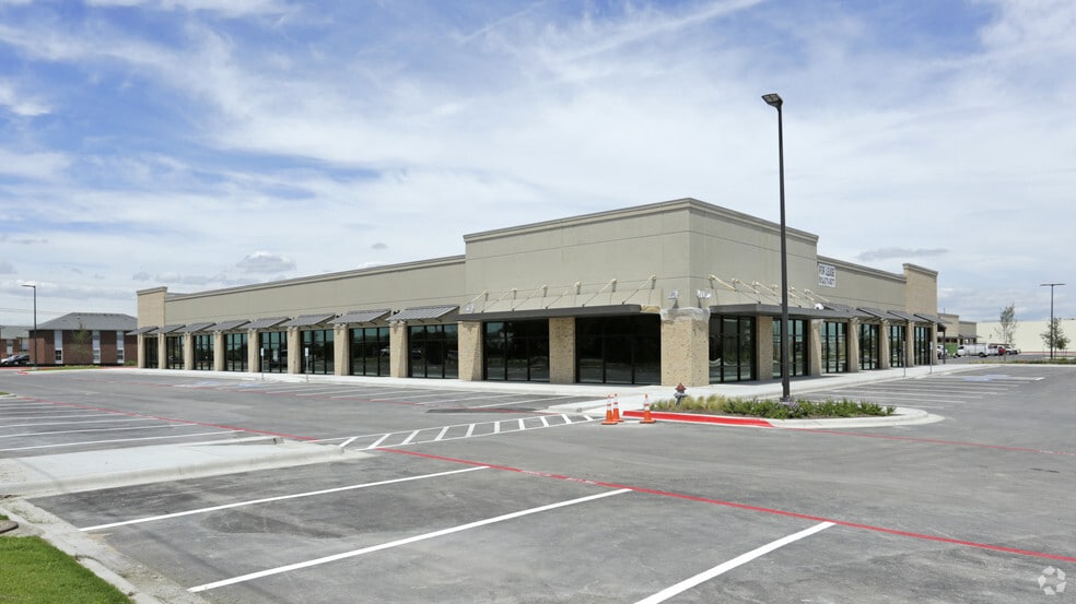 1103 W Stan Schlueter Loop, Killeen, TX for lease - Building Photo - Image 2 of 7