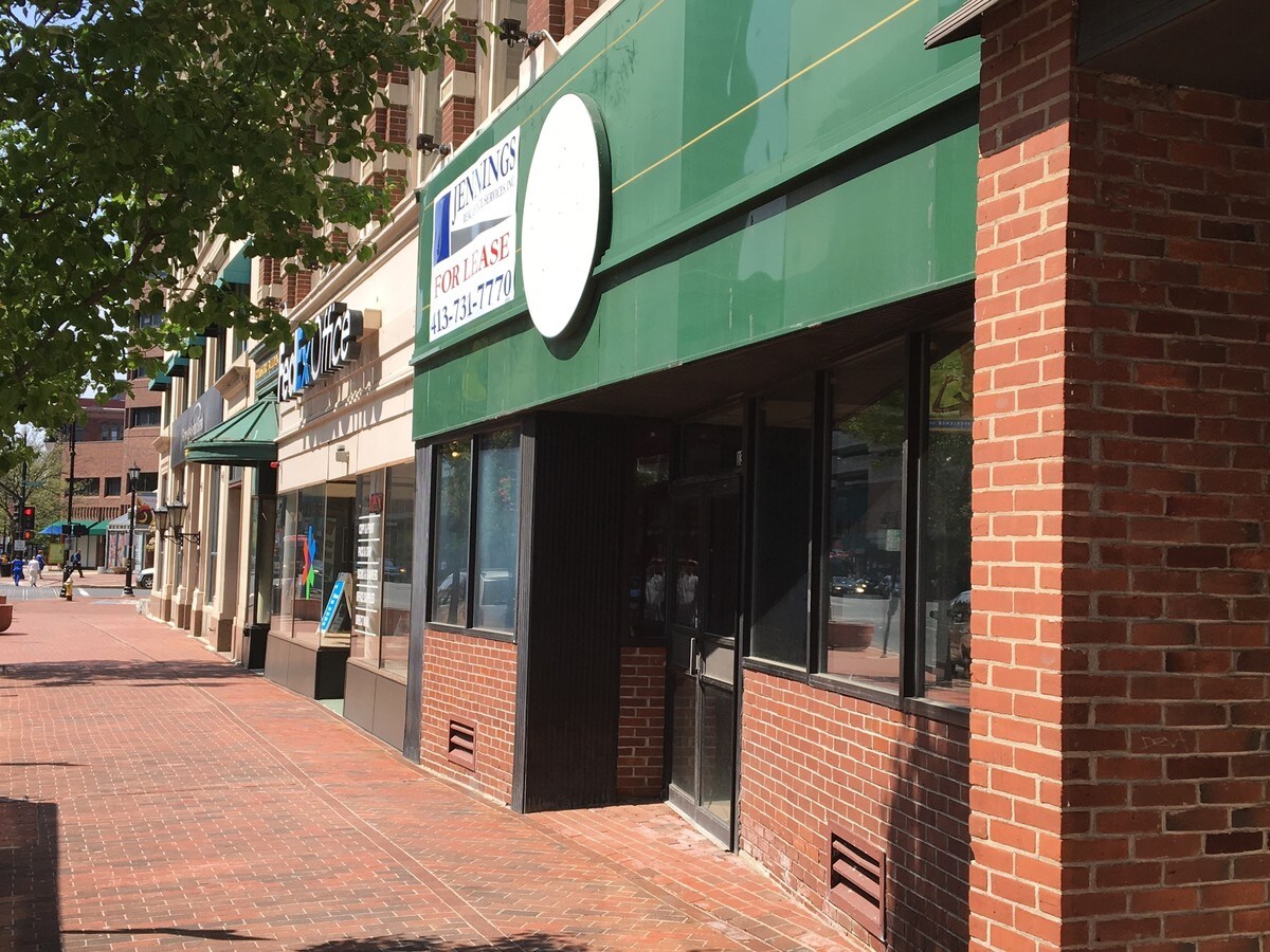 13731383 Main St, Springfield, MA 01103