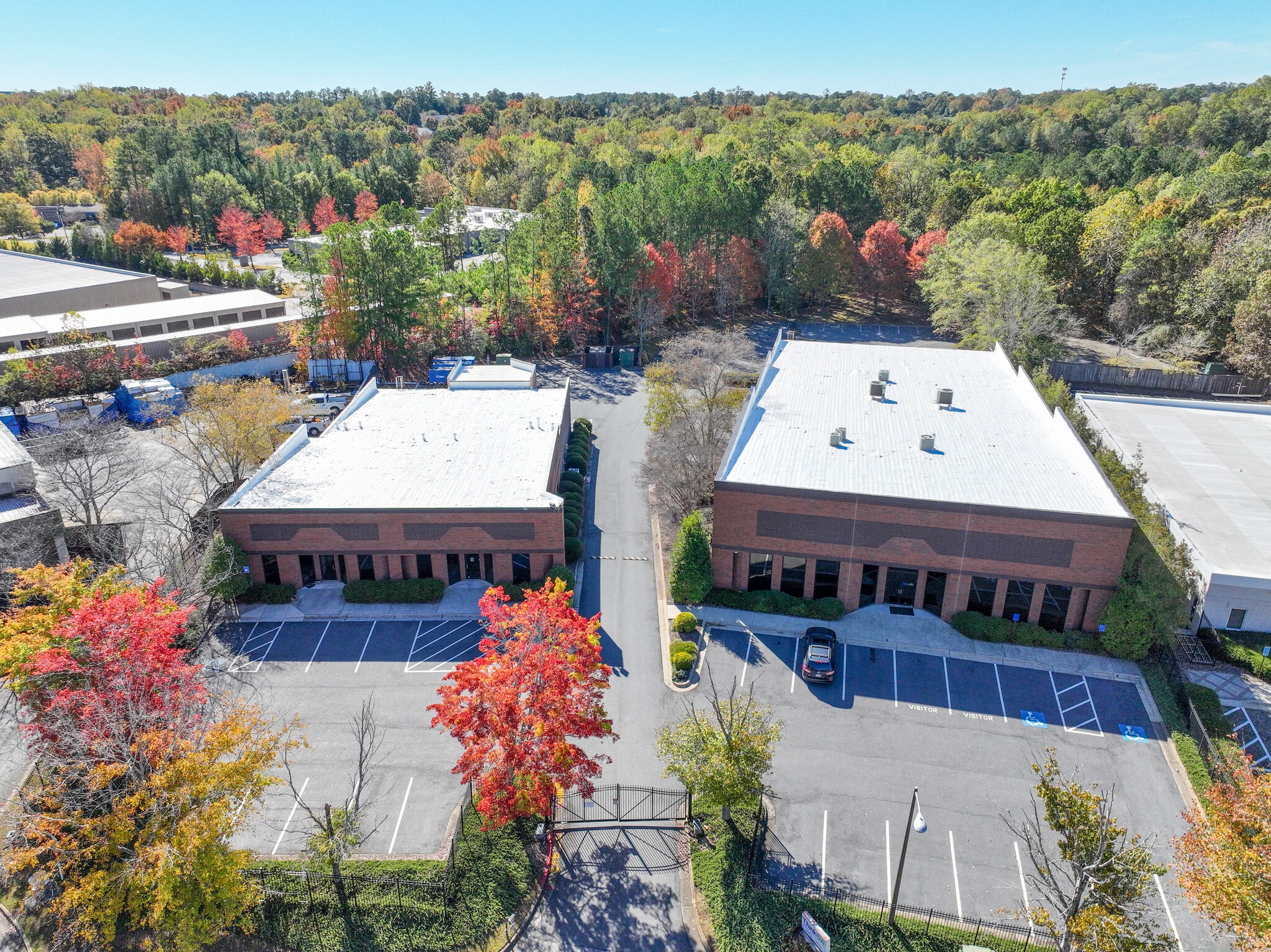 Old Ellis Pointe portfolio of 2 properties for sale on LoopNet.com Aerial- Image 1 of 31