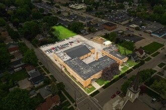 650 S Irwin Ave, Green Bay, WI - AERIAL  map view