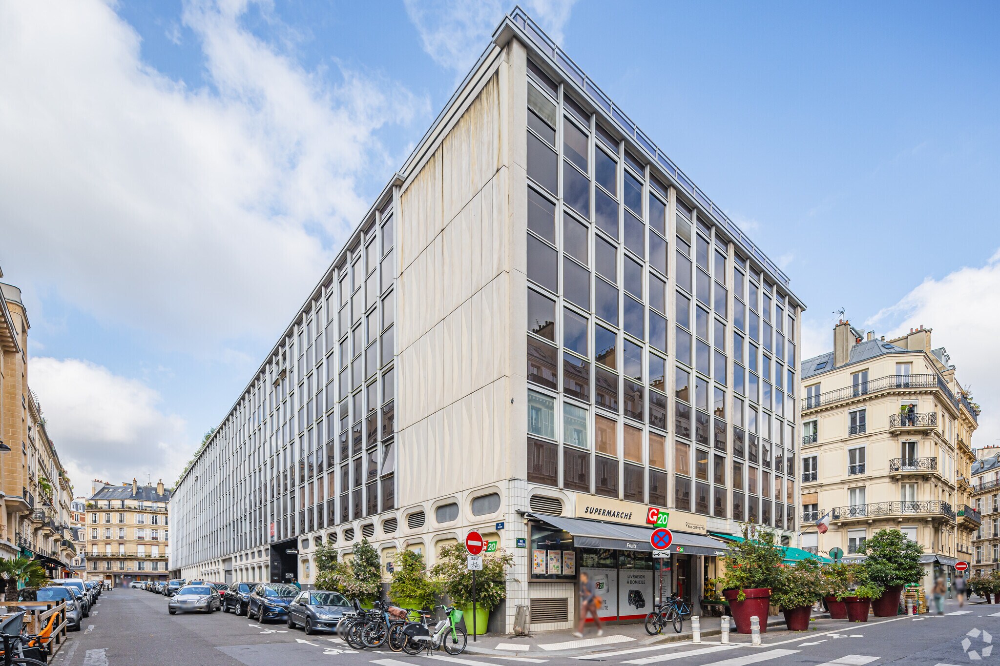 8-22 Rue Treilhard, Paris for sale Primary Photo- Image 1 of 1
