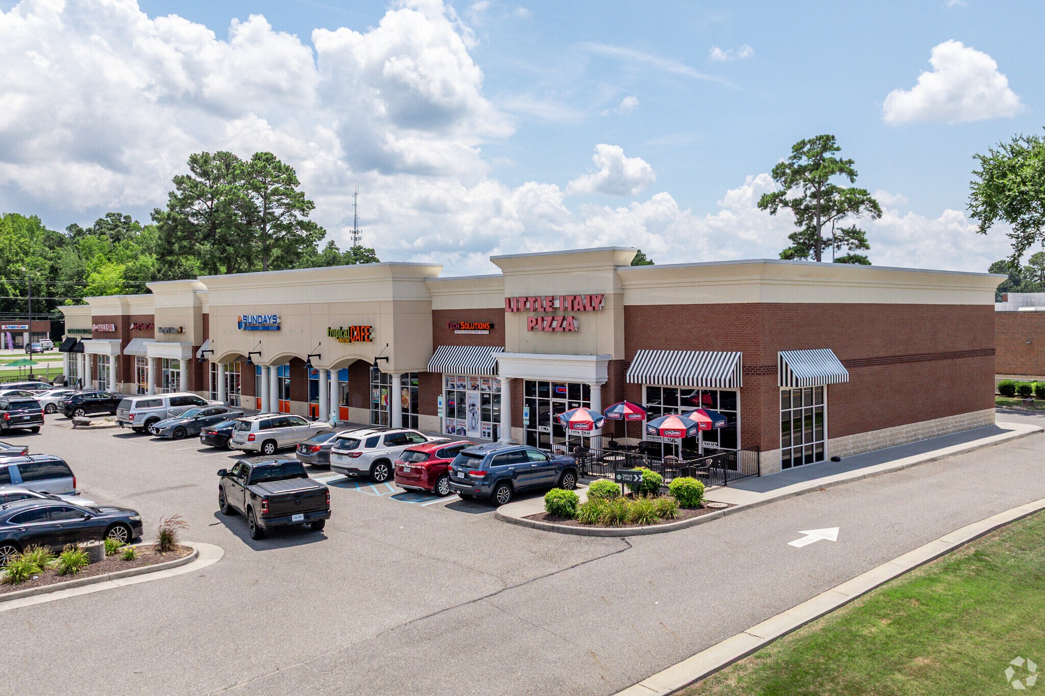 6685-6705 Fox Centre Pky, Gloucester, VA for sale Primary Photo- Image 1 of 1