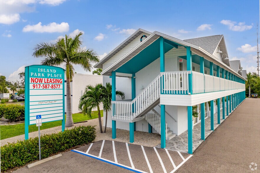 16387 S Tamiami Trl Fort Myers - 16387 S Tamiami Trl Fort Myers FL Building Photo 3 Large 