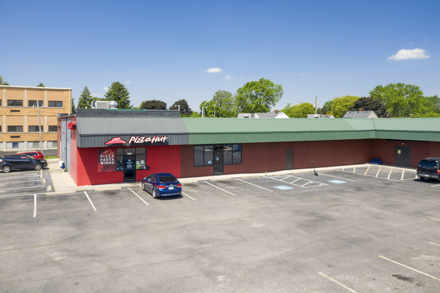 5235 N Summit St, Toledo, OH for lease - Building Photo - Image 3 of 10