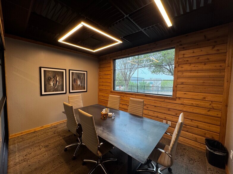 560 E Interstate 30, Rockwall, TX for lease - Building Photo - Image 2 of 8