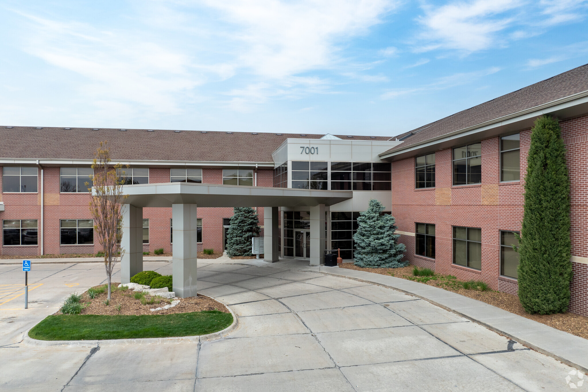 7001 A St, Lincoln, NE for lease Building Photo- Image 1 of 6