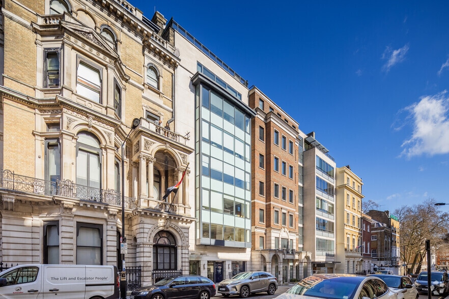 17C Curzon St, London for lease - Building Photo - Image 3 of 4