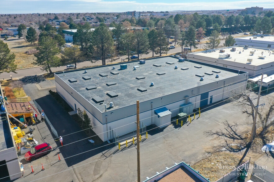 4825 Oakland St, Denver, CO for lease - Building Photo - Image 3 of 9