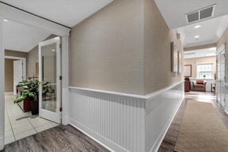 804 Main St, Osterville, MA for sale Interior Photo- Image 2 of 6