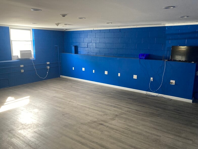 38 Main St, Little Ferry, NJ for lease - Interior Photo - Image 3 of 8