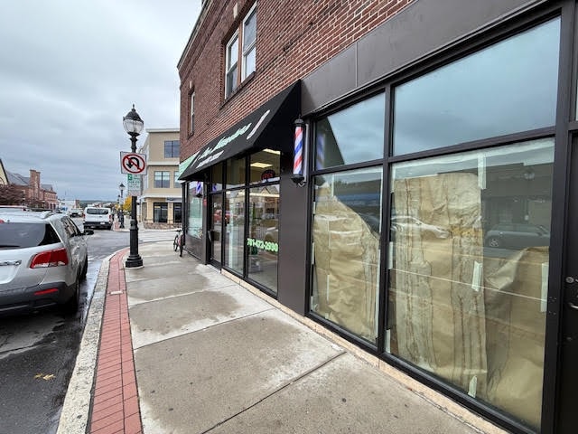 580-590 Moody St, Waltham, MA for lease - Building Photo - Image 1 of 6