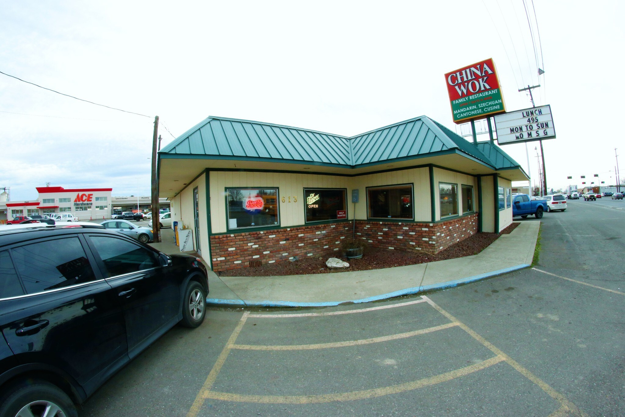 613 Yakima Valley Hwy, Sunnyside, WA for sale Building Photo- Image 1 of 1