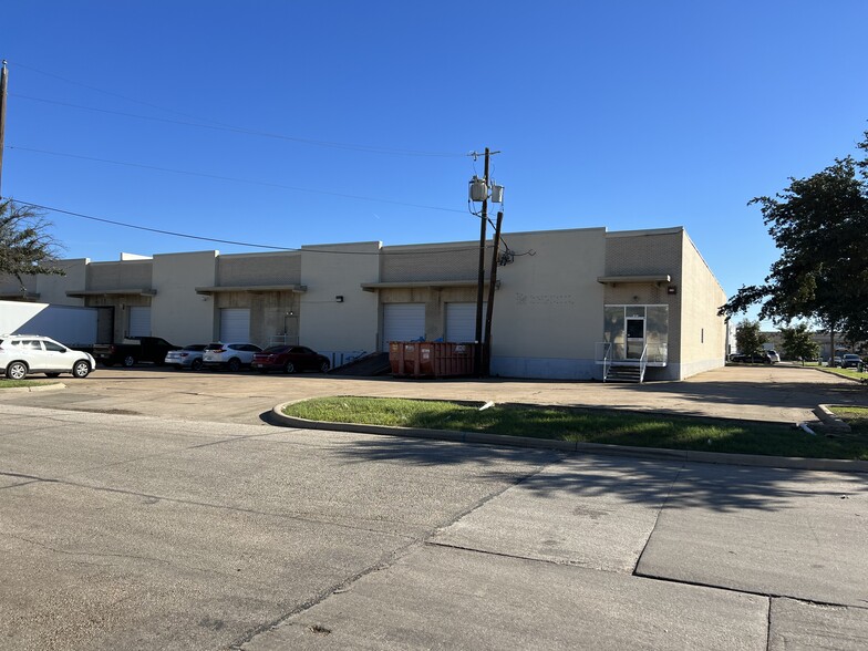 4812 Top Line Dr, Dallas, TX for sale - Building Photo - Image 1 of 1