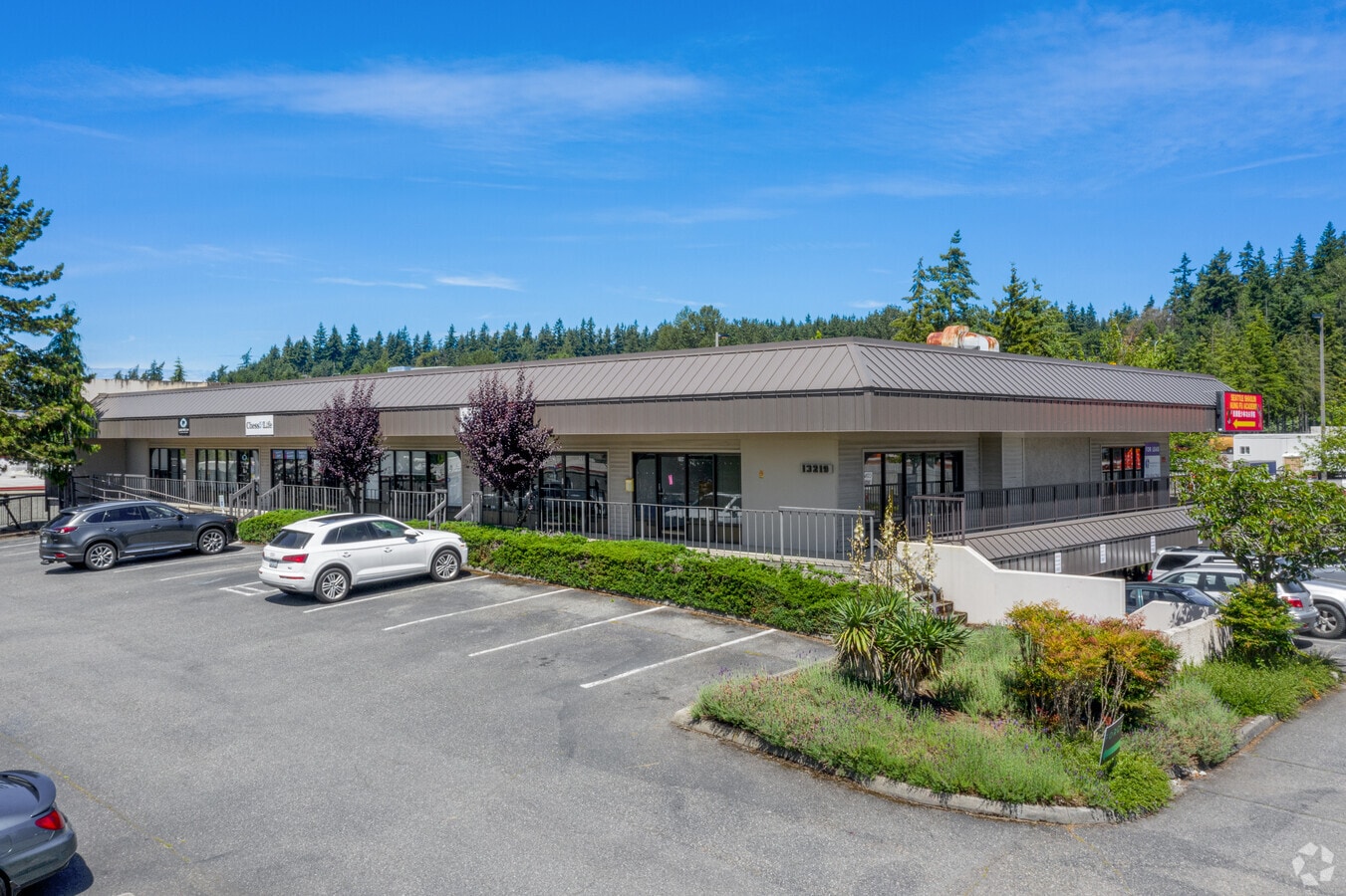 13219 NE 20th St, Bellevue, WA 98005