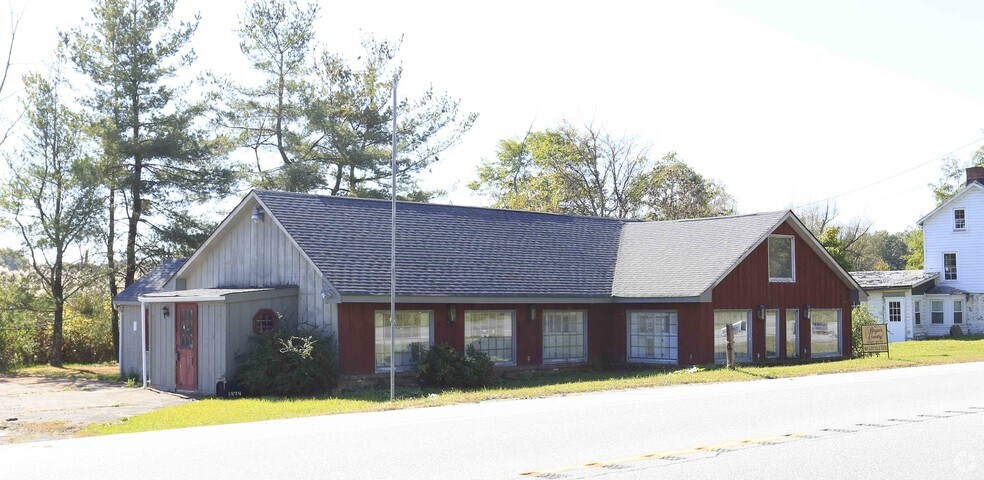 1067 County Route 17, Montgomery, NY for sale - Primary Photo - Image 1 of 1