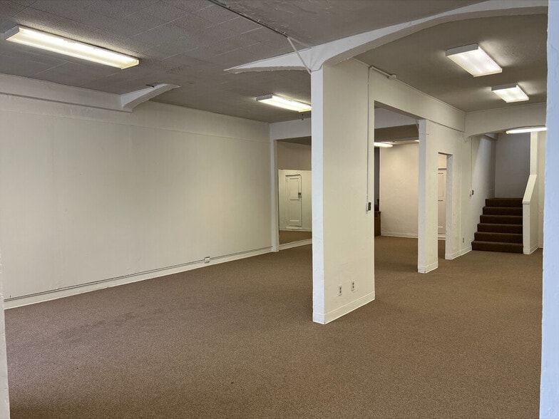 468-472 Santa Clara Ave, Oakland, CA for lease - Interior Photo - Image 3 of 5