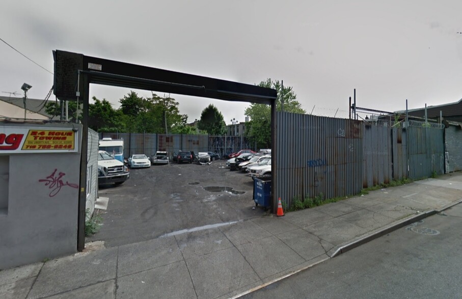 856 Liberty Ave, Brooklyn, NY for lease - Building Photo - Image 2 of 2