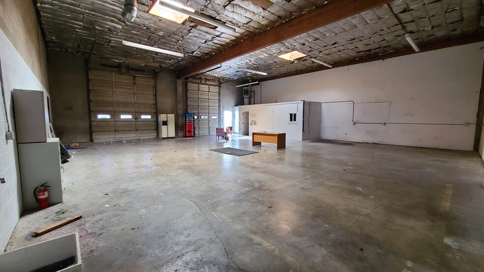 3816-3824 River Rd N, Keizer, OR for lease - Interior Photo - Image 2 of 12