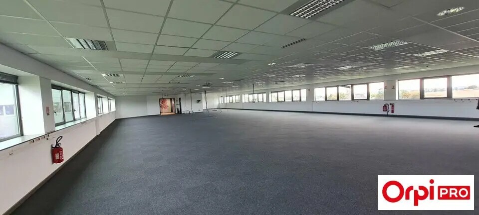 Office in Plérin for lease - Interior Photo - Image 3 of 9