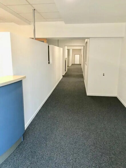 Office in Saint-Julien-lès-Metz for lease - Interior Photo - Image 3 of 9