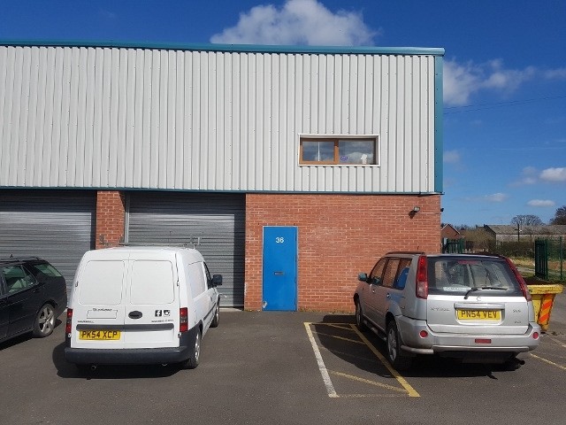 Lords Fold, Rainford for sale - Primary Photo - Image 1 of 1