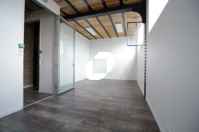 Office in Persan for lease - Interior Photo - Image 3 of 31