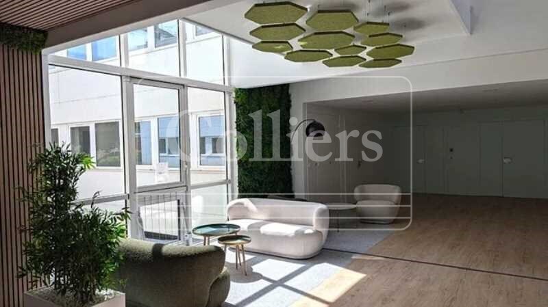 425 Rue Jean Rostand, Labège for lease - Interior Photo - Image 2 of 20